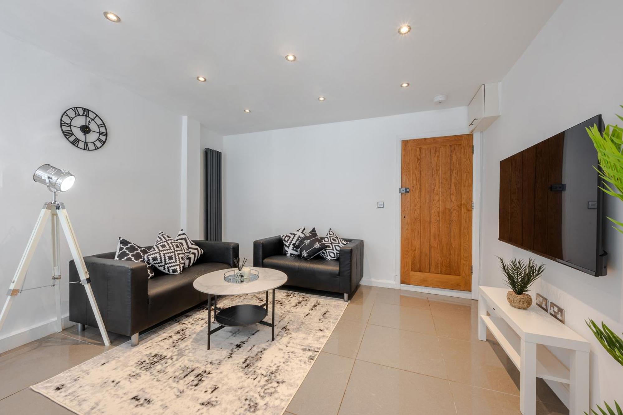 Stylish Two Bedroom Apartment By Central London With Garden Ngoại thất bức ảnh